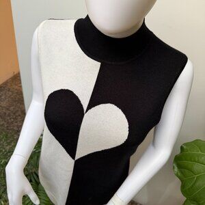 NWT Colorblock B&W Heart Sleeveless Mock Neck Sweater